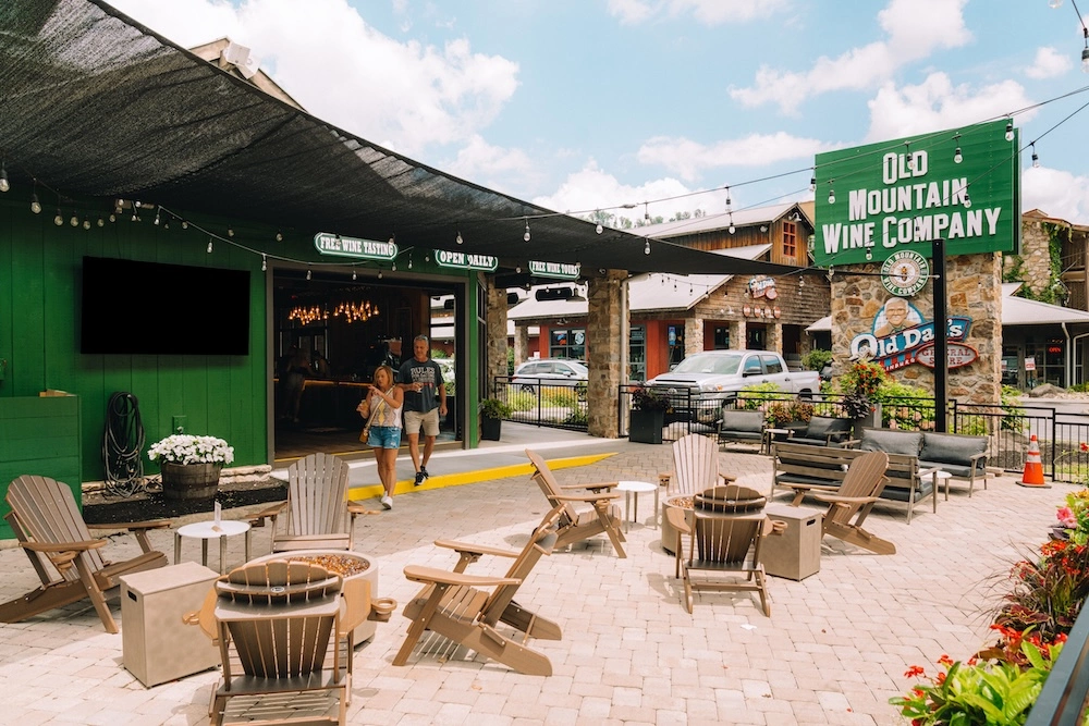 old mountain wine company