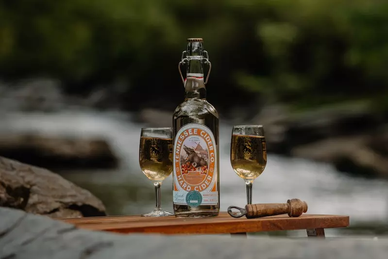 Tennessee cider on the water